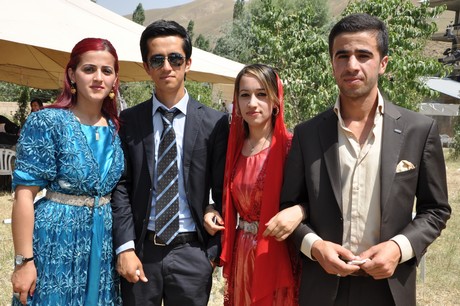 Yüksekova'da 09-10 Temmuz 2011 tarihlerinde evlenen bazı çiftleri sizler için sayfamıza taşıdık. Yüksekova Güncel Ailesi olarak tüm çiftlere mutluluklar dileriz