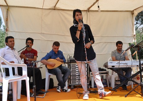 Yüksekova'da 09-10 Temmuz 2011 tarihlerinde evlenen bazı çiftleri sizler için sayfamıza taşıdık. Yüksekova Güncel Ailesi olarak tüm çiftlere mutluluklar dileriz