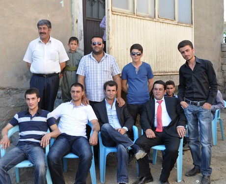 Yüksekova'da 09-10 Temmuz 2011 tarihlerinde evlenen bazı çiftleri sizler için sayfamıza taşıdık. Yüksekova Güncel Ailesi olarak tüm çiftlere mutluluklar dileriz