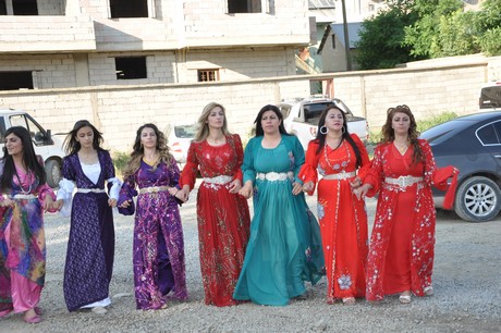 Yüksekova'da 09-10 Temmuz 2011 tarihlerinde evlenen bazı çiftleri sizler için sayfamıza taşıdık. Yüksekova Güncel Ailesi olarak tüm çiftlere mutluluklar dileriz