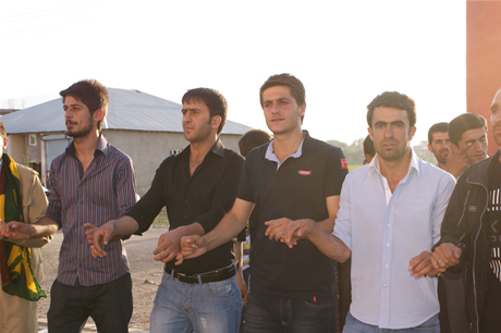 Yüksekova'da 16-17 Temmuz 2011 tarihlerinde evlenen bazı çiftleri sizler için sayfamıza taşıdık. Yüksekova Güncel Ailesi olarak tüm çiftlerimize mutluluklar diliyoruz