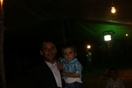 Yüksekova'da 16-17 Temmuz 2011 tarihlerinde evlenen bazı çiftleri sizler için sayfamıza taşıdık. Yüksekova Güncel Ailesi olarak tüm çiftlerimize mutluluklar diliyoruz