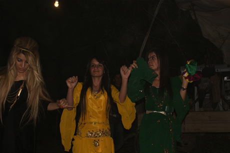 Yüksekova'da 16-17 Temmuz 2011 tarihlerinde evlenen bazı çiftleri sizler için sayfamıza taşıdık. Yüksekova Güncel Ailesi olarak tüm çiftlerimize mutluluklar diliyoruz