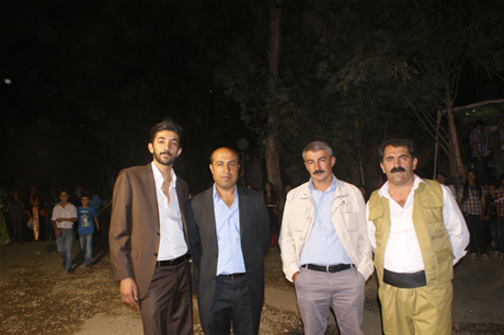 Yüksekova'da 16-17 Temmuz 2011 tarihlerinde evlenen bazı çiftleri sizler için sayfamıza taşıdık. Yüksekova Güncel Ailesi olarak tüm çiftlerimize mutluluklar diliyoruz