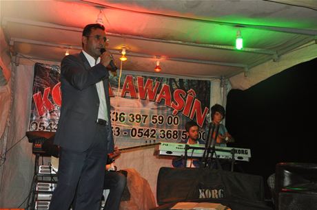 Yüksekova'da 23-24 Temmuz 2011 tarihlerinde evlenen bazı çiftleri sizler için sayfamıza taşıdık. Yüksekova Güncel Ailesi olarak tüm çiftlerimize mutluluklar diliyoruz...