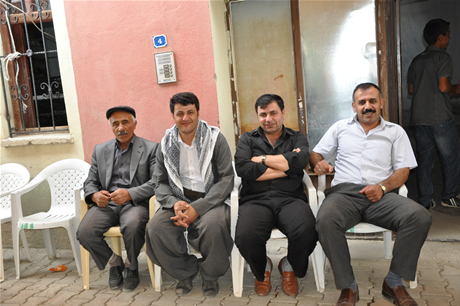 Yüksekova'da 23-24 Temmuz 2011 tarihlerinde evlenen bazı çiftleri sizler için sayfamıza taşıdık. Yüksekova Güncel Ailesi olarak tüm çiftlerimize mutluluklar diliyoruz...