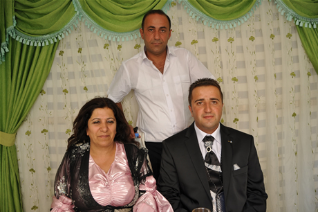 Yüksekova'da 23-24 Temmuz 2011 tarihlerinde evlenen bazı çiftleri sizler için sayfamıza taşıdık. Yüksekova Güncel Ailesi olarak tüm çiftlerimize mutluluklar diliyoruz...