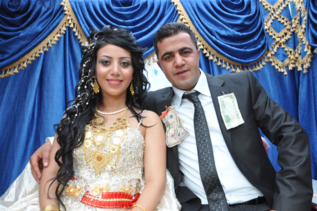 Yüksekova'da 23-24 Temmuz 2011 tarihlerinde evlenen bazı çiftleri sizler için sayfamıza taşıdık. Yüksekova Güncel Ailesi olarak tüm çiftlerimize mutluluklar diliyoruz...