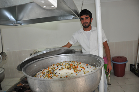 Yüksekova'da 23-24 Temmuz 2011 tarihlerinde evlenen bazı çiftleri sizler için sayfamıza taşıdık. Yüksekova Güncel Ailesi olarak tüm çiftlerimize mutluluklar diliyoruz...