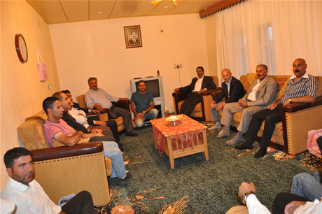 Yüksekova'da 23-24 Temmuz 2011 tarihlerinde evlenen bazı çiftleri sizler için sayfamıza taşıdık. Yüksekova Güncel Ailesi olarak tüm çiftlerimize mutluluklar diliyoruz...