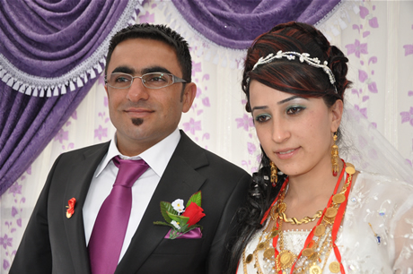 Yüksekova'da 23-24 Temmuz 2011 tarihlerinde evlenen bazı çiftleri sizler için sayfamıza taşıdık. Yüksekova Güncel Ailesi olarak tüm çiftlerimize mutluluklar diliyoruz...