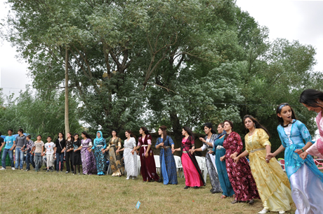 Yüksekova'da 23-24 Temmuz 2011 tarihlerinde evlenen bazı çiftleri sizler için sayfamıza taşıdık. Yüksekova Güncel Ailesi olarak tüm çiftlerimize mutluluklar diliyoruz...