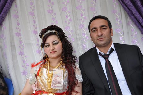 Yüksekova'da 23-24 Temmuz 2011 tarihlerinde evlenen bazı çiftleri sizler için sayfamıza taşıdık. Yüksekova Güncel Ailesi olarak tüm çiftlerimize mutluluklar diliyoruz...