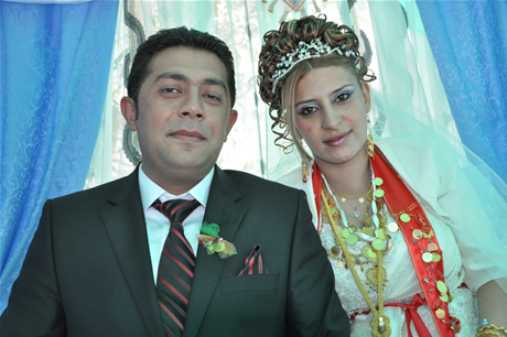 Yüksekova'da 23-24 Temmuz 2011 tarihlerinde evlenen bazı çiftleri sizler için sayfamıza taşıdık. Yüksekova Güncel Ailesi olarak tüm çiftlerimize mutluluklar diliyoruz...