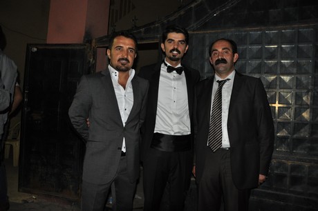 Yüksekova'da 23-24 Temmuz 2011 tarihlerinde evlenen bazı çiftleri sizler için sayfamıza taşıdık. Yüksekova Güncel Ailesi olarak tüm çiftlerimize mutluluklar diliyoruz...