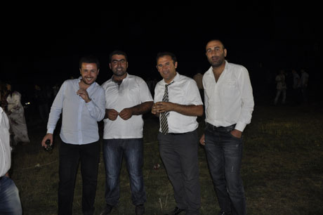 Yüksekova'da 23-24 Temmuz 2011 tarihlerinde evlenen bazı çiftleri sizler için sayfamıza taşıdık. Yüksekova Güncel Ailesi olarak tüm çiftlerimize mutluluklar diliyoruz...