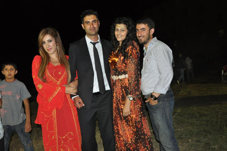 Yüksekova'da 23-24 Temmuz 2011 tarihlerinde evlenen bazı çiftleri sizler için sayfamıza taşıdık. Yüksekova Güncel Ailesi olarak tüm çiftlerimize mutluluklar diliyoruz...