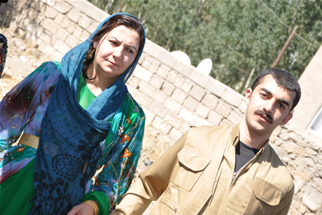 Yüksekova'da 03-04 Eylül 2011 tarihlerinde evlenen bazı çiftleri sizler için sayfamıza taşıdık. Yüksekova Güncel Ailesi olarak tüm çiftlerimize mutluluklar diliyoruz...