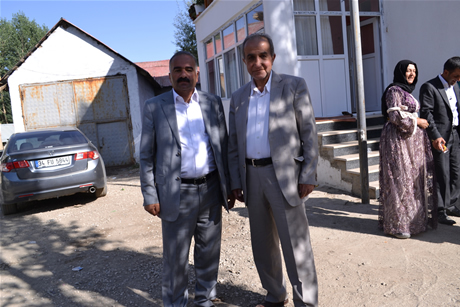 Yüksekova'da 03-04 Eylül 2011 tarihlerinde evlenen bazı çiftleri sizler için sayfamıza taşıdık. Yüksekova Güncel Ailesi olarak tüm çiftlerimize mutluluklar diliyoruz...