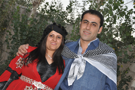 Yüksekova'da 03-04 Eylül 2011 tarihlerinde evlenen bazı çiftleri sizler için sayfamıza taşıdık. Yüksekova Güncel Ailesi olarak tüm çiftlerimize mutluluklar diliyoruz...