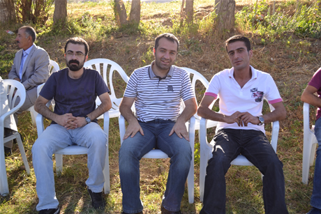 Yüksekova'da 03-04 Eylül 2011 tarihlerinde evlenen bazı çiftleri sizler için sayfamıza taşıdık. Yüksekova Güncel Ailesi olarak tüm çiftlerimize mutluluklar diliyoruz...