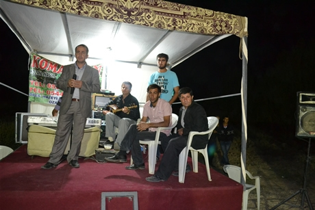 Yüksekova'da 03-04 Eylül 2011 tarihlerinde evlenen bazı çiftleri sizler için sayfamıza taşıdık. Yüksekova Güncel Ailesi olarak tüm çiftlerimize mutluluklar diliyoruz...