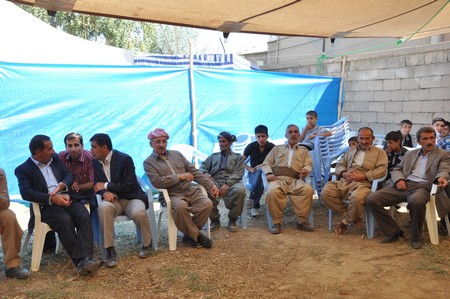 Hakkari'nin Yüksekova ilçesinde 10-11.2011 Eylül Dünya evine giren bazı çiftlerimizi sizler için sayfamıza taşıdık. Yüksekova Güncel ailesi olarak tüm çiftlerimize mutluluklar dileriz.