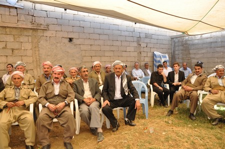 Hakkari'nin Yüksekova ilçesinde 10-11.2011 Eylül Dünya evine giren bazı çiftlerimizi sizler için sayfamıza taşıdık. Yüksekova Güncel ailesi olarak tüm çiftlerimize mutluluklar dileriz.