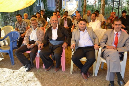 Hakkari'nin Yüksekova ilçesinde 10-11.2011 Eylül Dünya evine giren bazı çiftlerimizi sizler için sayfamıza taşıdık. Yüksekova Güncel ailesi olarak tüm çiftlerimize mutluluklar dileriz.