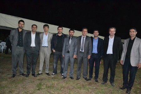 Hakkari'nin Yüksekova ilçesinde 10-11.2011 Eylül Dünya evine giren bazı çiftlerimizi sizler için sayfamıza taşıdık. Yüksekova Güncel ailesi olarak tüm çiftlerimize mutluluklar dileriz.