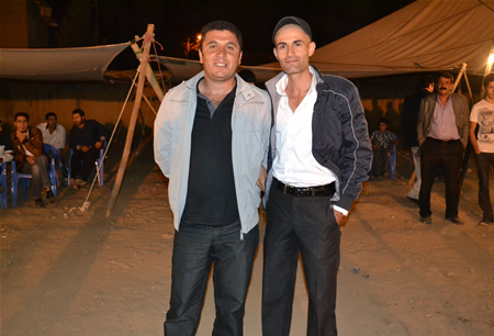 Hakkari'nin Yüksekova ilçesinde 17-18.2011 Eylül Dünya evine giren bazı çiftlerimizi sizler için sayfamıza taşıdık. Yüksekova Güncel ailesi olarak tüm çiftlerimize mutluluklar dileriz.