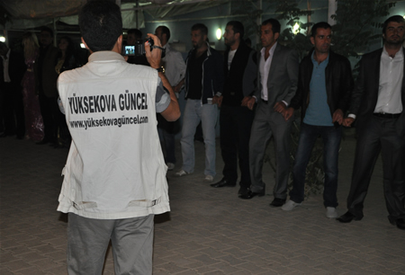 Hakkari'nin Yüksekova ilçesinde 17-18.2011 Eylül Dünya evine giren bazı çiftlerimizi sizler için sayfamıza taşıdık. Yüksekova Güncel ailesi olarak tüm çiftlerimize mutluluklar dileriz.