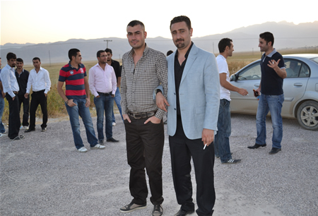 Hakkari'nin Yüksekova ilçesinde 17-18.2011 Eylül Dünya evine giren bazı çiftlerimizi sizler için sayfamıza taşıdık. Yüksekova Güncel ailesi olarak tüm çiftlerimize mutluluklar dileriz.