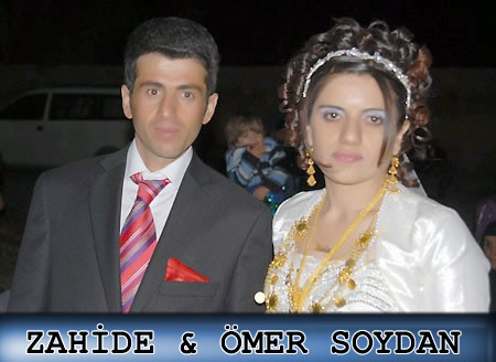 Hakkari'nin Yüksekova ilçesinde 23-25 Eylül 2011 tarihlerinde hayatlarını birleştiren çiftlerimizi sizler için sayfamıza taşıdık.