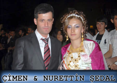 Hakkari'nin Yüksekova ilçesinde 23-25 Eylül 2011 tarihlerinde hayatlarını birleştiren çiftlerimizi sizler için sayfamıza taşıdık.