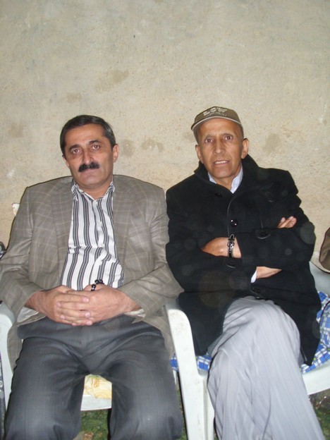 Yüksekova Güncel İmtiyaz Sahibi Cahit Yiğitin  kardeşi Hakim Yiğit yapılan görkemli bir törenle dünya evine girdi.