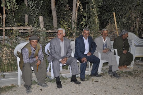 Yüksekova Güncel İmtiyaz Sahibi Cahit Yiğitin  kardeşi Hakim Yiğit yapılan görkemli bir törenle dünya evine girdi.