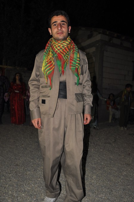 Yüksekova Güncel İmtiyaz Sahibi Cahit Yiğitin  kardeşi Hakim Yiğit yapılan görkemli bir törenle dünya evine girdi.