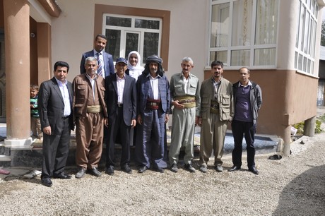 Yüksekova Güncel İmtiyaz Sahibi Cahit Yiğitin  kardeşi Hakim Yiğit yapılan görkemli bir törenle dünya evine girdi.