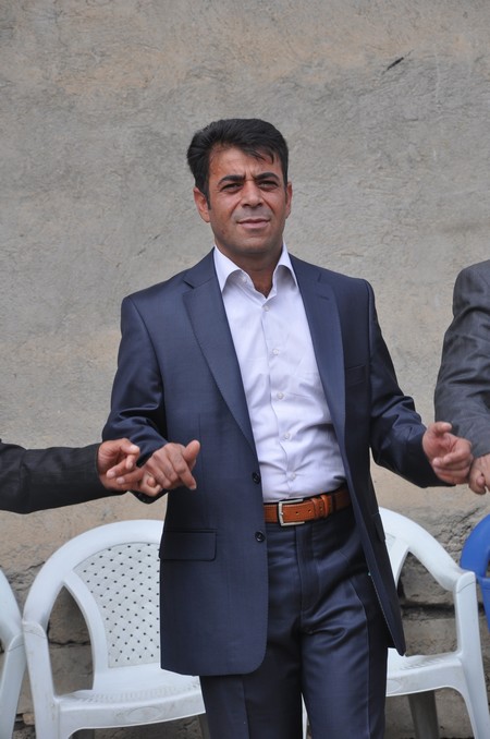 Yüksekova Güncel İmtiyaz Sahibi Cahit Yiğitin  kardeşi Hakim Yiğit yapılan görkemli bir törenle dünya evine girdi.