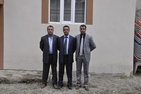 Yüksekova Güncel İmtiyaz Sahibi Cahit Yiğitin  kardeşi Hakim Yiğit yapılan görkemli bir törenle dünya evine girdi.