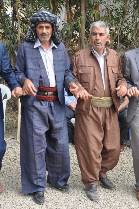 Yüksekova Güncel İmtiyaz Sahibi Cahit Yiğitin  kardeşi Hakim Yiğit yapılan görkemli bir törenle dünya evine girdi.