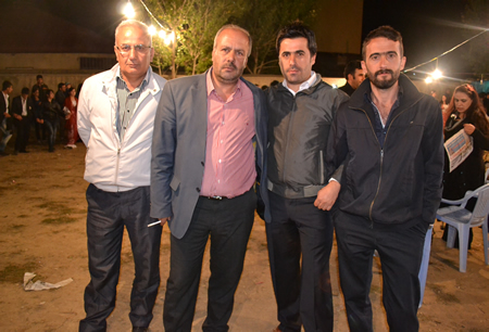 Hakkari'nin Yüksekova ilçesinde 02-10.2011 Ekim Dünya evine giren bazı çiftlerimizi sizler için sayfamıza taşıdık. Yüksekova Güncel ailesi olarak tüm çiftlerimize mutluluklar dileriz.