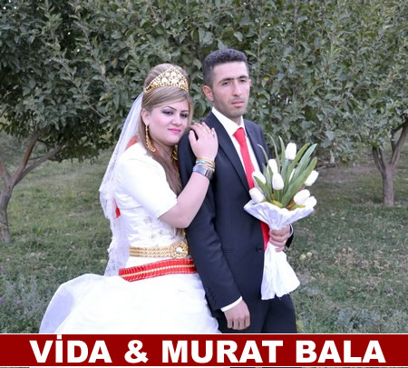 Hakkari'nin Yüksekova ilçesinde 08-09-10.2011 Ekim Dünya evine giren bazı çiftlerimizi sizler için sayfamıza taşıdık. Yüksekova Güncel ailesi olarak tüm çiftlerimize mutluluklar dileriz.