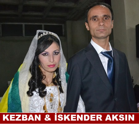 Hakkari'nin Yüksekova ilçesinde 08-09-10.2011 Ekim Dünya evine giren bazı çiftlerimizi sizler için sayfamıza taşıdık. Yüksekova Güncel ailesi olarak tüm çiftlerimize mutluluklar dileriz.