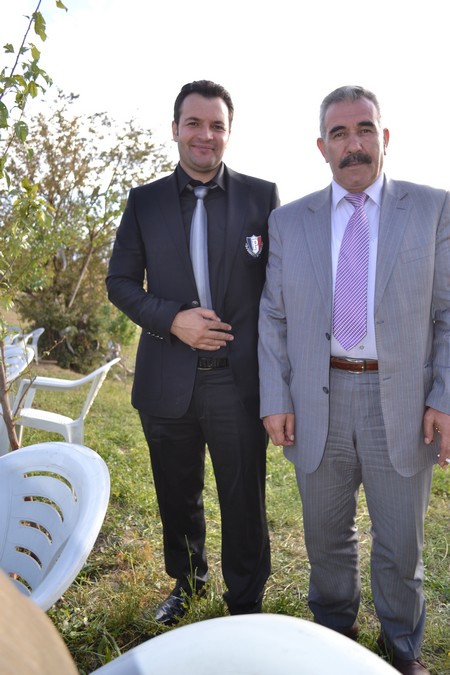 Hakkari'nin Yüksekova ilçesinde 08-09-10.2011 Ekim Dünya evine giren bazı çiftlerimizi sizler için sayfamıza taşıdık. Yüksekova Güncel ailesi olarak tüm çiftlerimize mutluluklar dileriz.