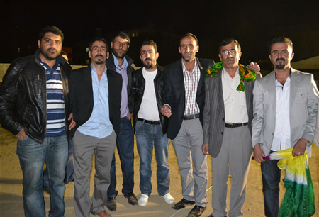 Hakkari'nin Yüksekova ilçesinde 08-09-10.2011 Ekim Dünya evine giren bazı çiftlerimizi sizler için sayfamıza taşıdık. Yüksekova Güncel ailesi olarak tüm çiftlerimize mutluluklar dileriz.