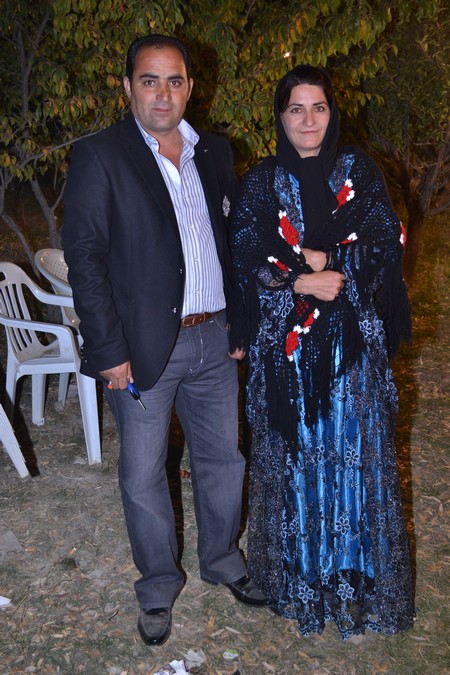 Hakkari'nin Yüksekova ilçesinde 08-09-10.2011 Ekim Dünya evine giren bazı çiftlerimizi sizler için sayfamıza taşıdık. Yüksekova Güncel ailesi olarak tüm çiftlerimize mutluluklar dileriz.