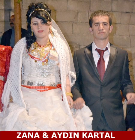 Hakkari'nin Yüksekova ilçesinde 15-16-10.2011 Ekim Dünya evine giren bazı çiftlerimizi sizler için sayfamıza taşıdık. Yüksekova Güncel ailesi olarak tüm çiftlerimize mutluluklar dileriz.