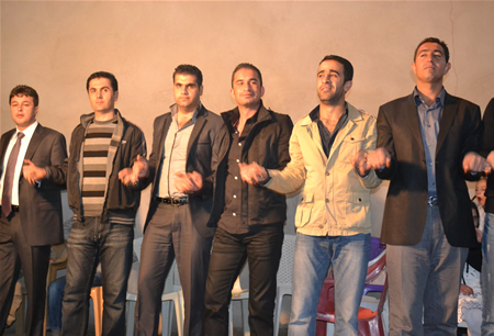 Hakkari'nin Yüksekova ilçesinde 15-16-10.2011 Ekim Dünya evine giren bazı çiftlerimizi sizler için sayfamıza taşıdık. Yüksekova Güncel ailesi olarak tüm çiftlerimize mutluluklar dileriz.